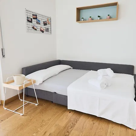 The Nook Isola 公寓 *
